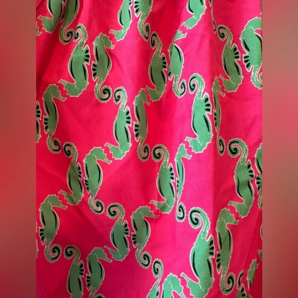 Zelos Size Medium Pink and Green Sea Horse Running Shorts
Summer Active Wear - Picture 3 of 7